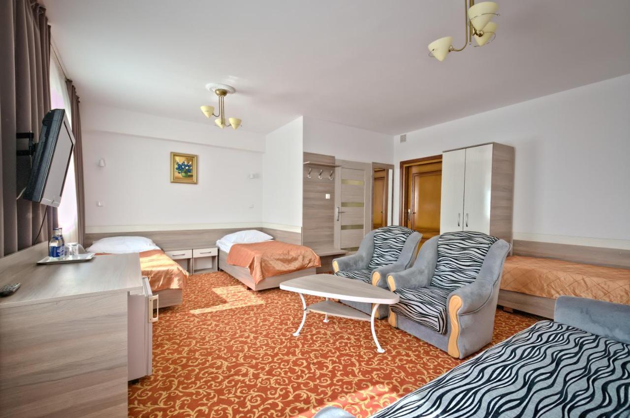 Hotel Sezam Kraczkowa ภายนอก รูปภาพ