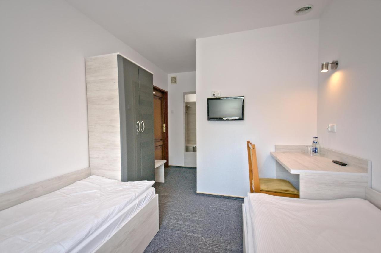 Hotel Sezam Kraczkowa ภายนอก รูปภาพ