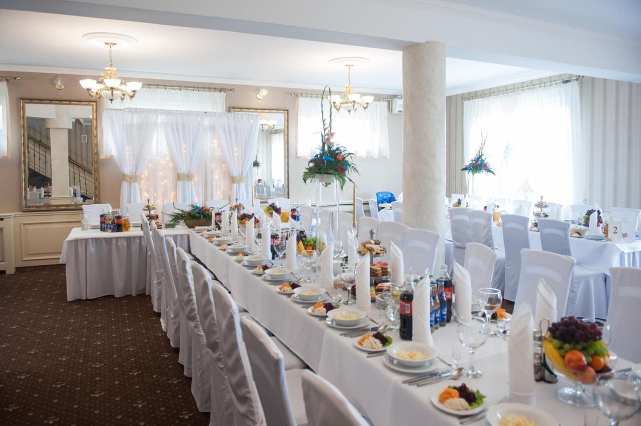 Hotel Sezam Kraczkowa ภายนอก รูปภาพ
